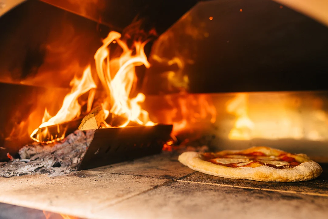 Margherita Wood Countertop Pizza Oven - Image 6